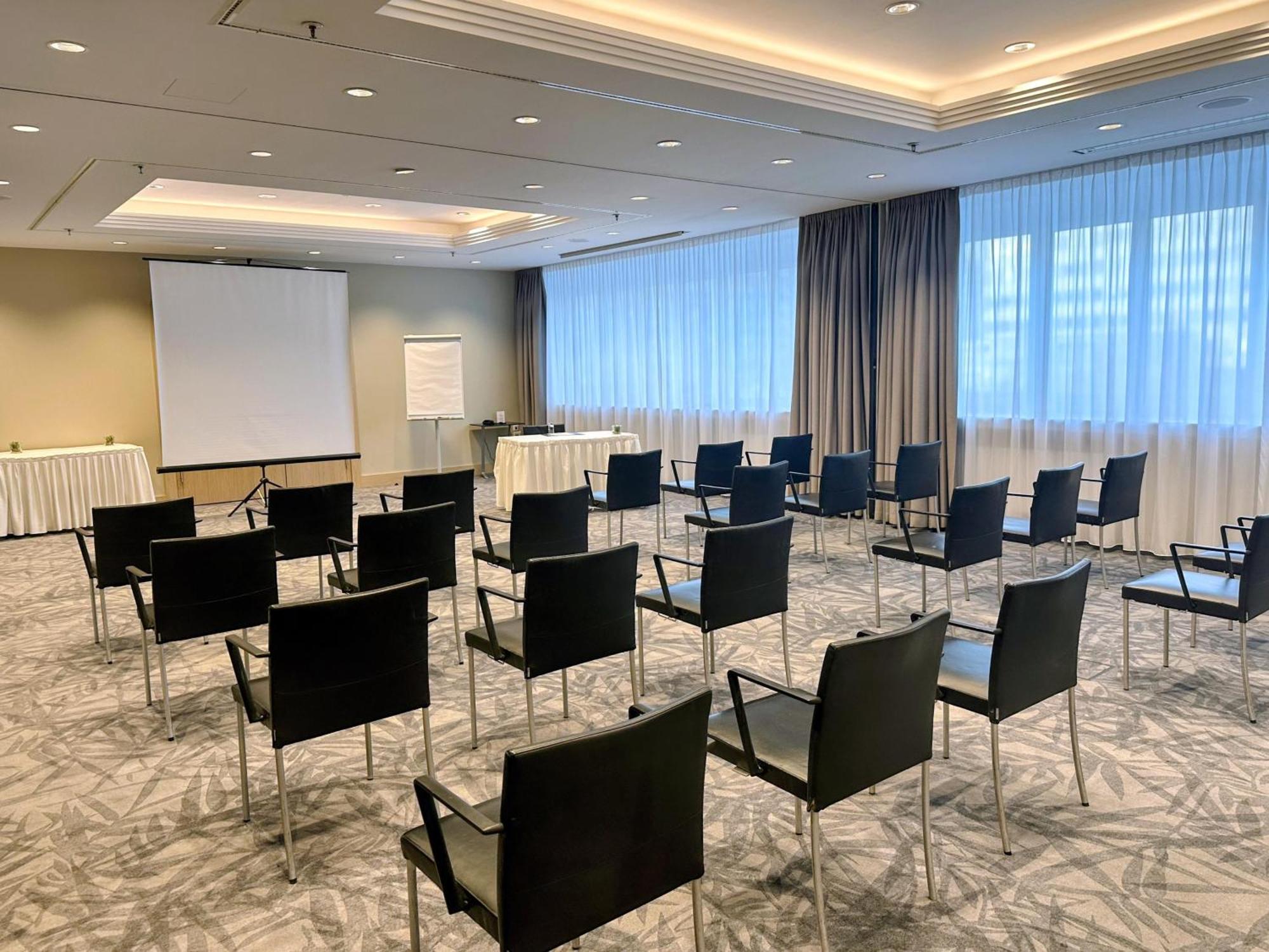 Park Inn By Radisson Berlin Alexanderplatz — Fotoğraflar 3